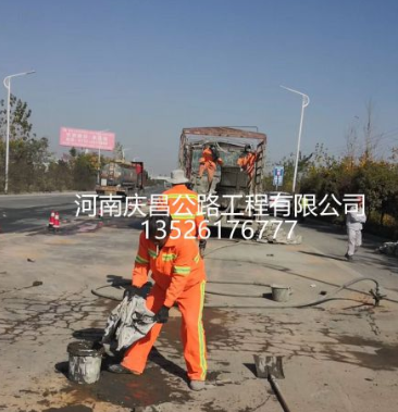 道路注浆施工队：进行打桩机作业须知！